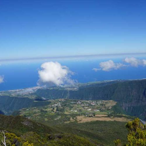 Vue sur Grand Coude et le littoral de Saint-Joseph