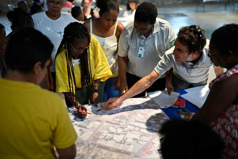 Ateliers avec les habitants des territoires-pilotes